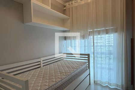 Quarto de apartamento para alugar com 2 quartos, 90m² em Gonzaga, Santos