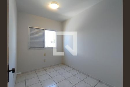 Quarto de apartamento para alugar com 3 quartos, 90m² em Planalto, Uberlândia