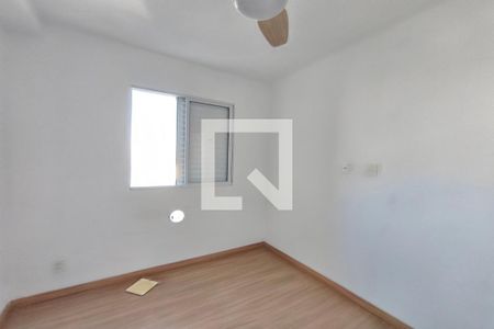 Quarto 2 de apartamento para alugar com 2 quartos, 40m² em Jardim Ipaussurama, Campinas