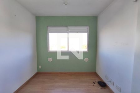 Sala de apartamento para alugar com 2 quartos, 40m² em Jardim Ipaussurama, Campinas