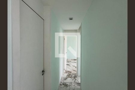 Corredor de apartamento para alugar com 2 quartos, 42m² em Vargem Grande, Rio de Janeiro