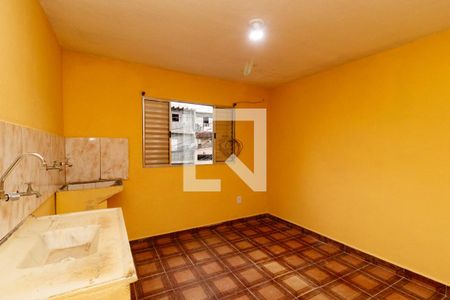 Cozinha e Área de Serviço de casa para alugar com 1 quarto, 35m² em Jardim Julieta, São Paulo