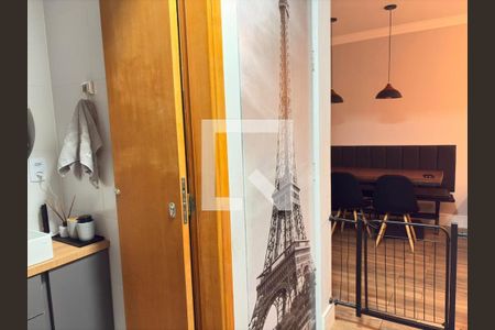 Banheiro de apartamento à venda com 2 quartos, 56m² em Vila Babilonia, São Paulo