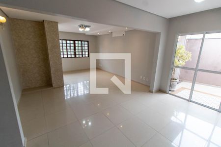 SALA de casa para alugar com 3 quartos, 210m² em Chácara da Barra, Campinas