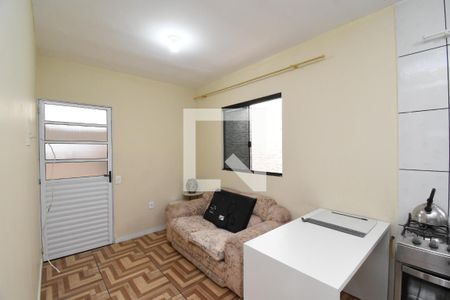Sala/Cozinha de casa para alugar com 2 quartos, 80m² em Capão da Imbuia, Pinhais