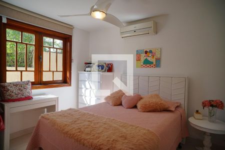 Quarto 1 de casa de condomínio à venda com 4 quartos, 450m² em Camboinhas, Niterói
