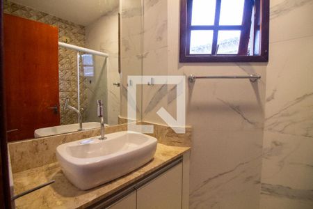 Casa de Condomínio para alugar com 2 quartos, 120m² em Parque Maria Helena, São Paulo