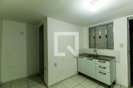 Sala/Quarto de kitnet/studio para alugar com 1 quarto, 12m² em Quarta Parada, São Paulo