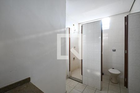 Banheiro da suíte de casa para alugar com 2 quartos, 70m² em Vila Andrade, São Paulo