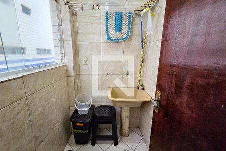 Área de Serviço de apartamento para alugar com 1 quarto, 53m² em Cidade Ocian, Praia Grande