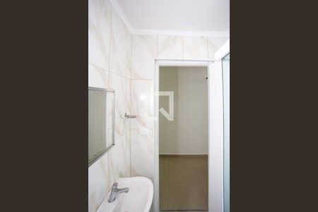 Banheiro de casa para alugar com 1 quarto, 32m² em Centro, Diadema