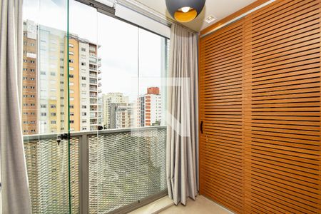 varanda sala de kitnet/studio para alugar com 1 quarto, 26m² em Pinheiros, São Paulo