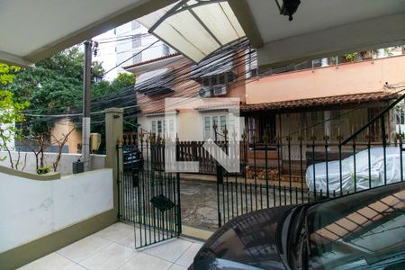 Vista da Sala de casa à venda com 4 quartos, 225m² em Santa Rosa, Niterói