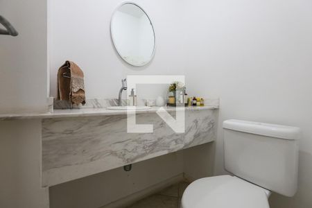 Lavabo de apartamento para alugar com 3 quartos, 143m² em Vila Suzana, São Paulo