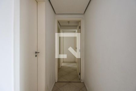 Corredor de apartamento para alugar com 3 quartos, 143m² em Vila Suzana, São Paulo