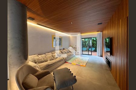 Sala de casa de condomínio à venda com 4 quartos, 407m² em Barra da Tijuca, Rio de Janeiro