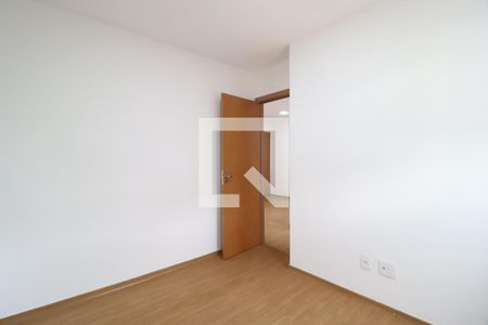 Quarto 2 de apartamento para alugar com 2 quartos, 40m² em Chácaras Tubalina E Quartel, Uberlândia