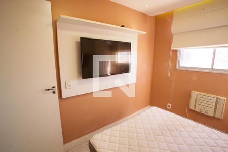 Quarto 1 de apartamento para alugar com 2 quartos, 70m² em Taquara, Rio de Janeiro