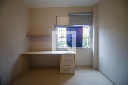 Quarto 1 de apartamento à venda com 3 quartos, 69m² em Tijuca, Rio de Janeiro