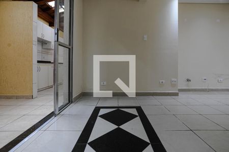 Sala de casa de condomínio para alugar com 3 quartos, 110m² em Centro, Mogi das Cruzes