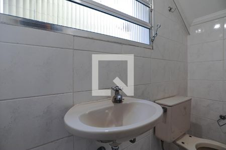 Lavabo de casa de condomínio para alugar com 3 quartos, 110m² em Centro, Mogi das Cruzes