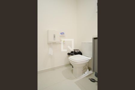 Banheiro de kitnet/studio à venda com 1 quarto, 27m² em Penha de França, São Paulo