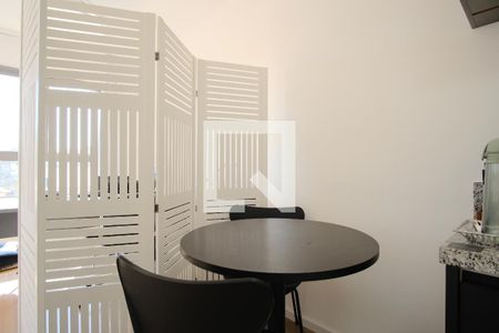 Cozinha de kitnet/studio à venda com 1 quarto, 27m² em Penha de França, São Paulo