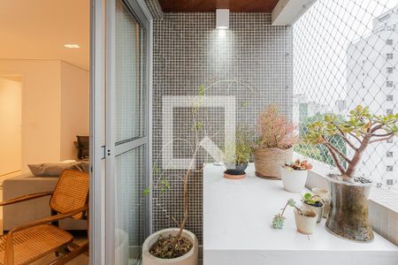 Varanda de kitnet/studio à venda com 2 quartos, 105m² em Sumarezinho, São Paulo