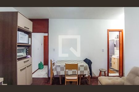 Apartamento à venda com 2 quartos, 50m² em Restinga, Porto Alegre