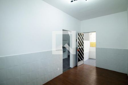 Sala de casa à venda com 2 quartos, 70m² em Ramos, Rio de Janeiro