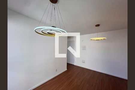 Sala de apartamento para alugar com 2 quartos, 58m² em Vila Rosalia, Guarulhos