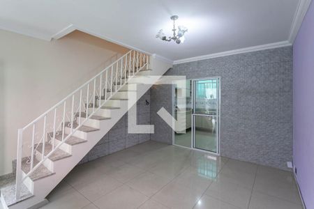 Sala de casa de condomínio para alugar com 2 quartos, 65m² em Santa Terezinha, Belo Horizonte