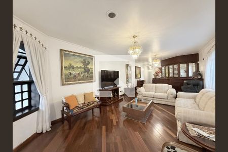 Casa à venda com 4 quartos, 450m² em Mooca, São Paulo