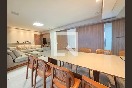 Sala  de apartamento à venda com 4 quartos, 126m² em Vila da Serra, Nova Lima