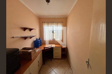 Quarto de casa à venda com 3 quartos, 197m² em Vila Guaraciaba, Santo André