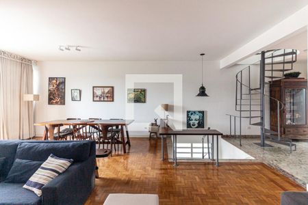 Sala 1 de casa à venda com 4 quartos, 270m² em Pacaembu, São Paulo