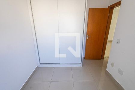 quarto 1 de apartamento para alugar com 2 quartos, 46m² em Manacás, Belo Horizonte