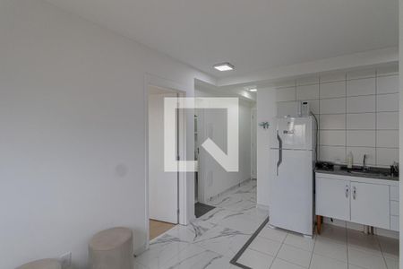 Sala/Cozinha/Área de Serviço  de apartamento para alugar com 2 quartos, 47m² em Cidade Antônio Estêvão de Carvalho, São Paulo