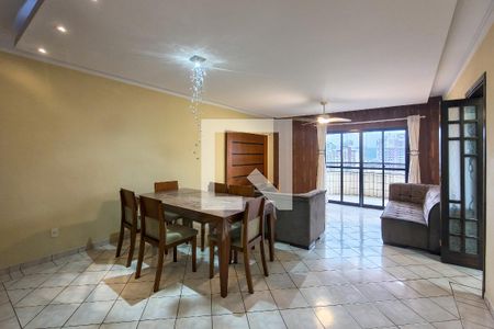Sala de apartamento para alugar com 3 quartos, 123m² em Canto do Forte, Praia Grande