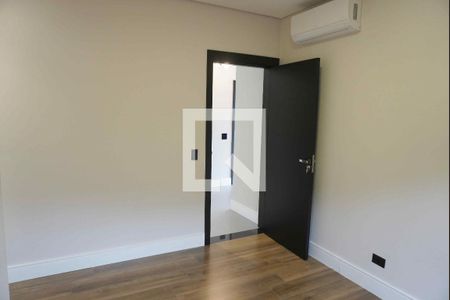 Suíte 1 de casa de condomínio à venda com 4 quartos, 346m² em Sítio do Rosário, Barueri