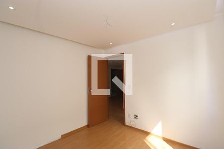 Quarto 1  de apartamento para alugar com 2 quartos, 46m² em Jardim das Margaridas, Salvador