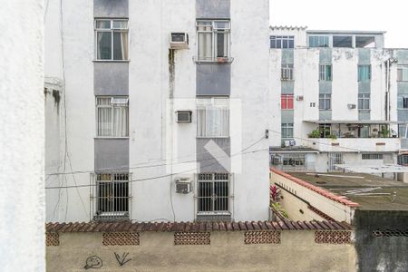 Vista do Quarto 1 de apartamento para alugar com 2 quartos, 48m² em Olaria, Rio de Janeiro