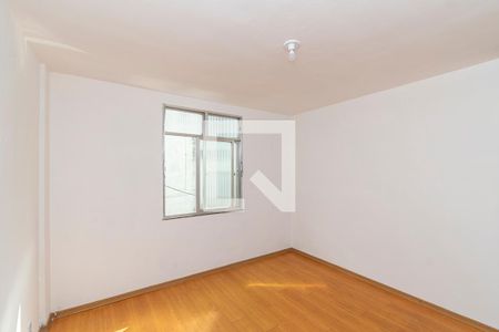 Sala de apartamento para alugar com 2 quartos, 48m² em Olaria, Rio de Janeiro