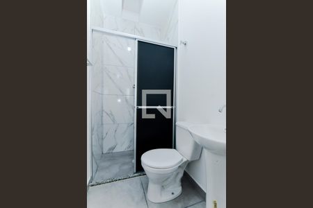 Banheiro de casa para alugar com 1 quarto, 18m² em Torres Tibagy, Guarulhos