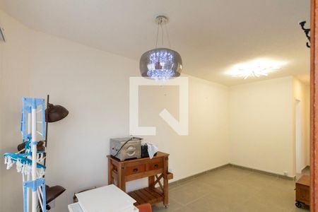 Casa de Condomínio para alugar com 2 quartos, 59m² em Aparecidinha, Sorocaba