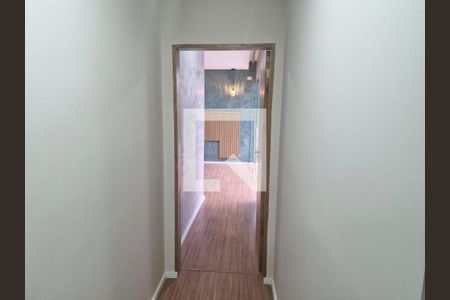 Corredor de casa para alugar com 3 quartos, 180m² em Sabaúna, Mogi das Cruzes