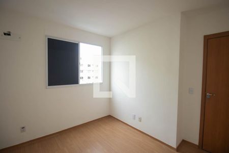 Quarto 2 de apartamento para alugar com 2 quartos, 45m² em Vila Lage, São Gonçalo