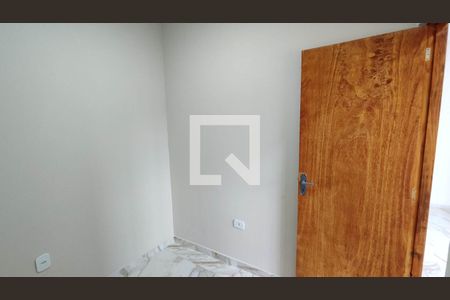 Quarto 2 de casa para alugar com 2 quartos, 38m² em Conjunto Habitacional A. E. Carvalho, São Paulo