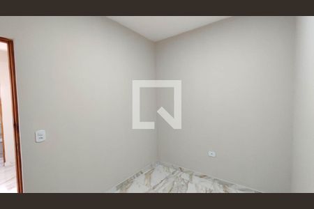 Quarto 1 de casa para alugar com 2 quartos, 38m² em Conjunto Habitacional A. E. Carvalho, São Paulo