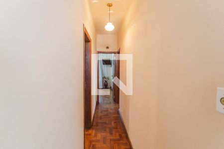 Corredor de casa à venda com 2 quartos, 227m² em Nova Floresta, Belo Horizonte